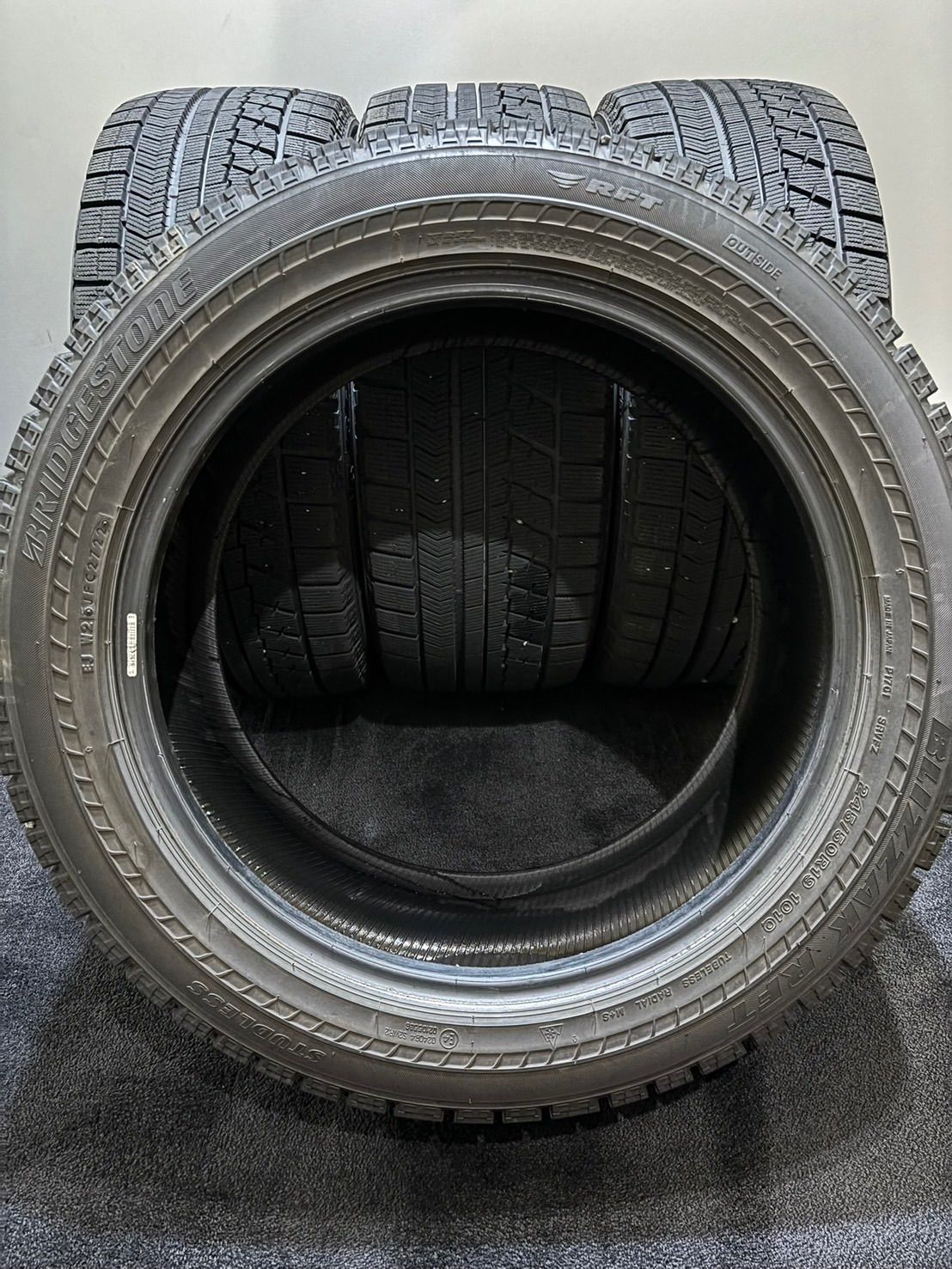 245 50R19 BRIDGESTONE RFT 22年製 スタッドレス 4本 ブリヂストン ブリザック レクサス LS BMW X3 X4 ランフラット 南9-K188 WWW_OLIVIERBERNSTEIN_COM