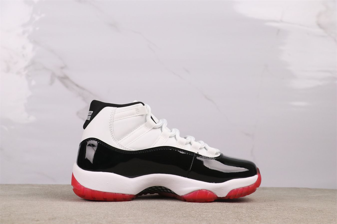 今日特価】Jordan エアジョーダン aj11 AJ11 D0F0S5 エア
