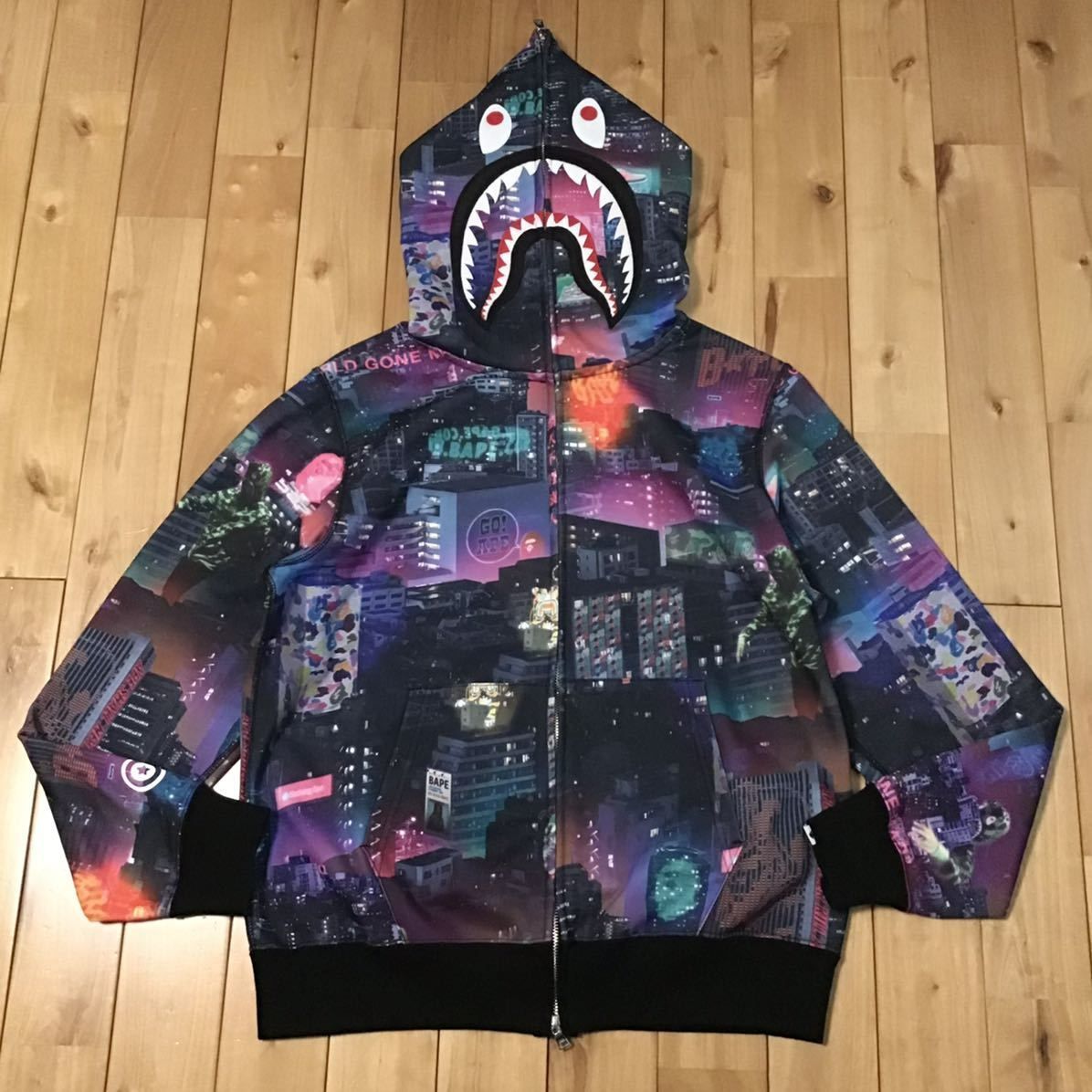 APE BAPE KAWS NEON CAMO 1st パーカースウェットL
