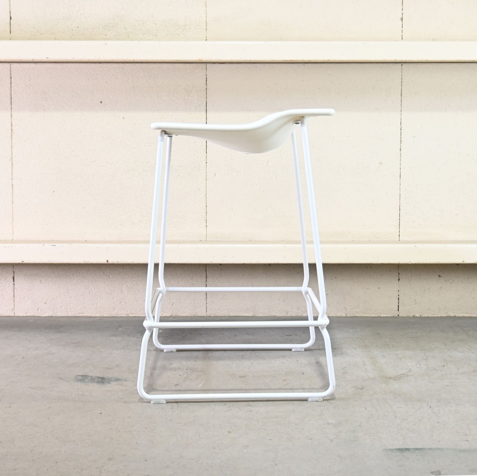 ○ Cassina ixc. ヴィッカルベ カウンターチェア ラストミニッツ