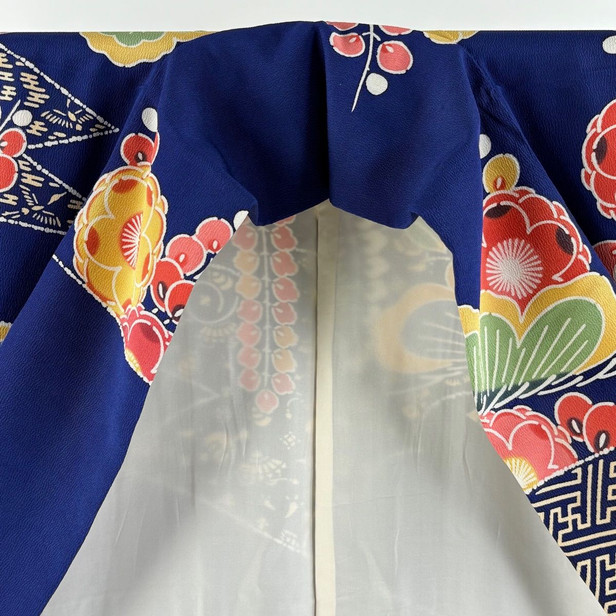 振袖 身丈165cm 裄丈66.5cm M 袷 栗山吉三郎 紅型 落款 松