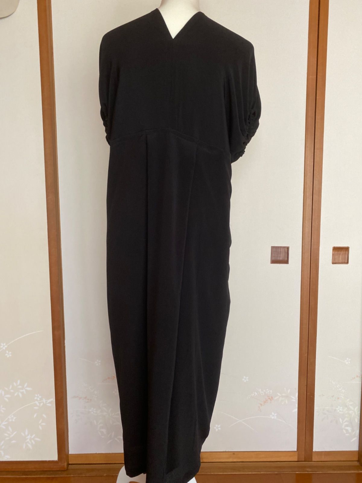 メルカリshops 喪服着物リメイクワンピース