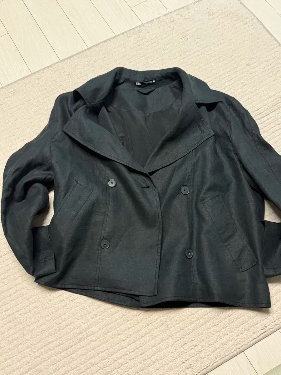 ZARA(ザラ) ダブルボタン クロップド ジャケット