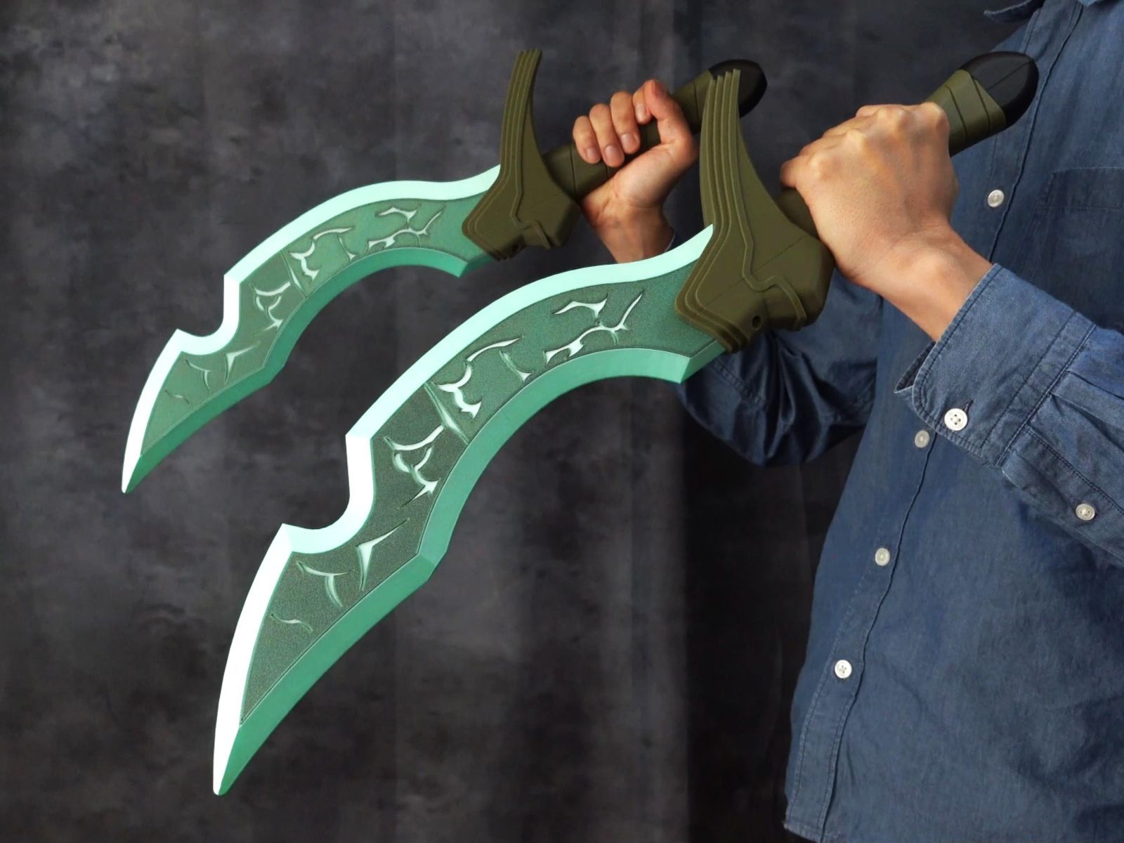 コスプレ武器 ジャンク品 最新のコスプレ赤髪シャンクス刀竹組み立て 41 インチ剣ロールプレイ