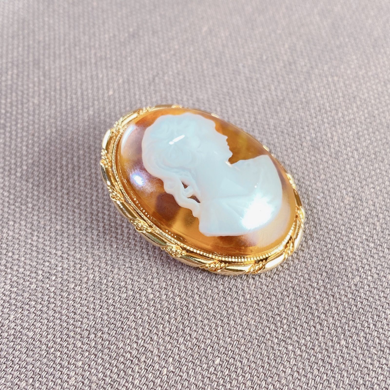 シェルカメオ CAMEO ブローチ 2WAY ヴィンテージ 美品 カメオ です。