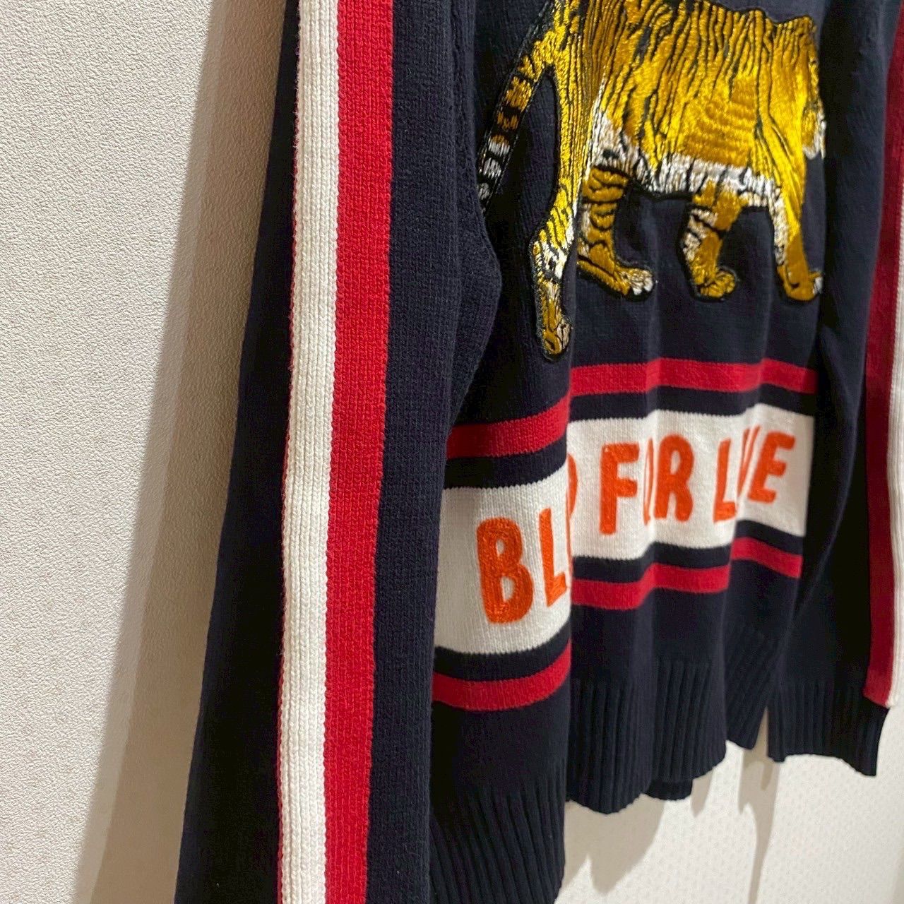 GUCCI グッチ ユニセックス トップス ニット セーター アニマル柄 刺繍