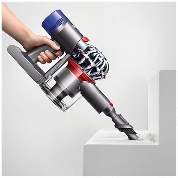 Dyson V8