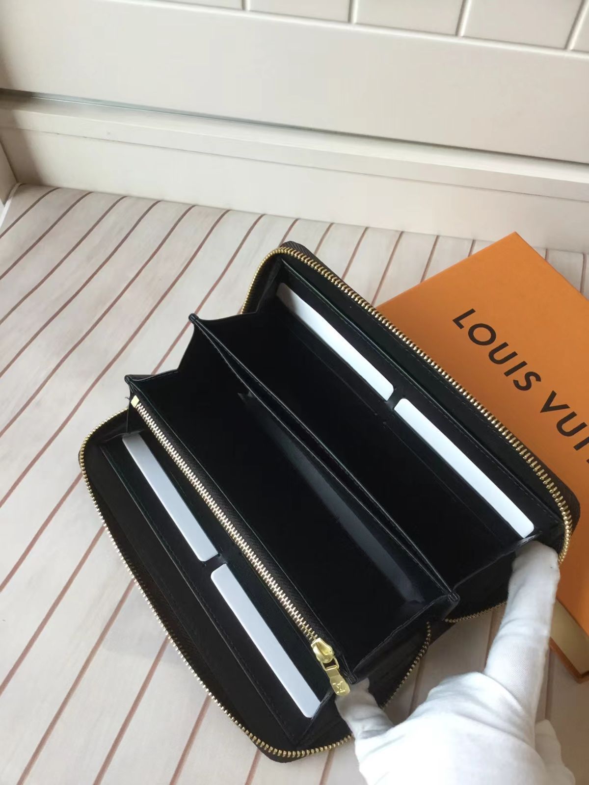 ルイヴィトン LOUIS VUITTON 長財布