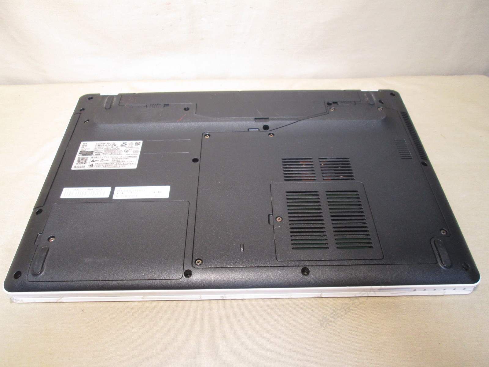 富士通 FMV LIFEBOOK AH41/D2【AMD A4-9125 2.3GHz】電源投入可／USB3