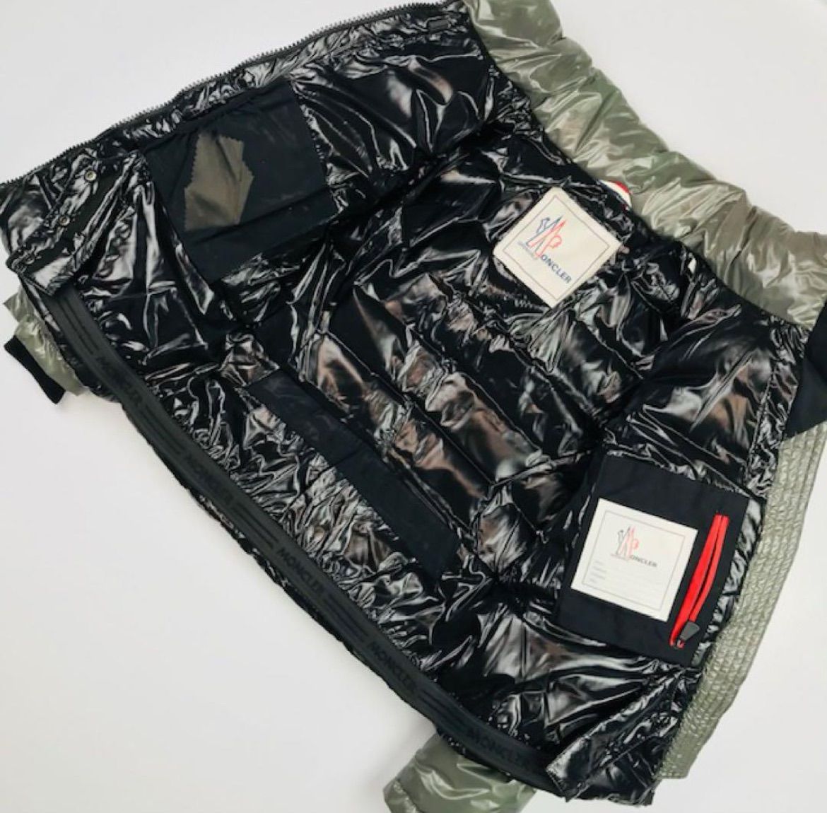 MONCLER☆モンクレール・GRENOBLE CHAMPAGNY レディース MONCLER☆モンクレール・GRENOBLE CHAMPAGNY レディース