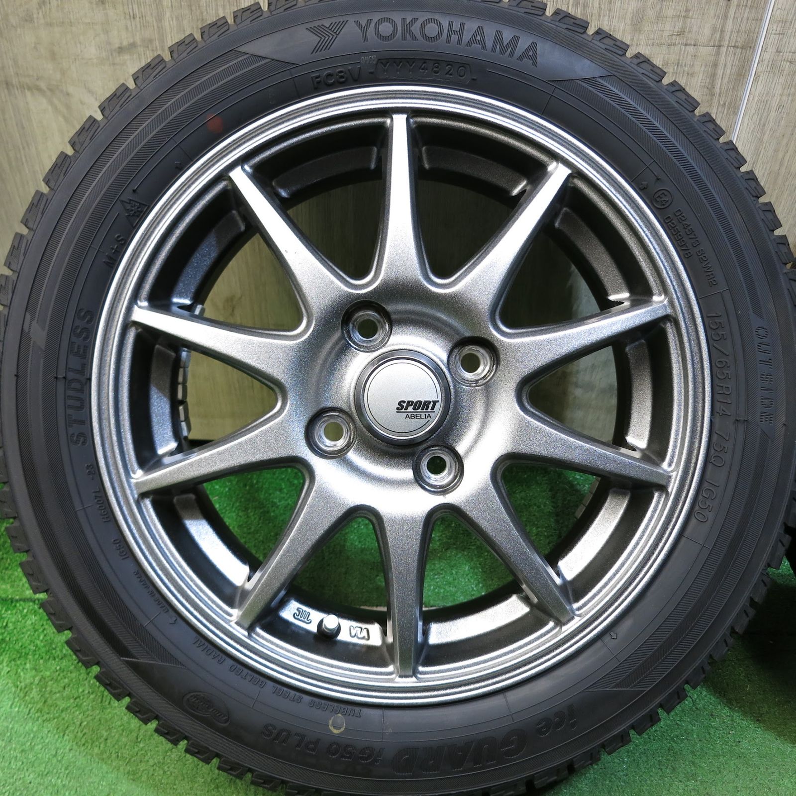 送料無料]バリ溝！20年！キレイ！ほぼ10分☆スタッドレス 155/65R14