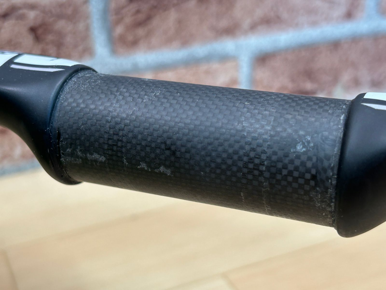 ROAD BAR