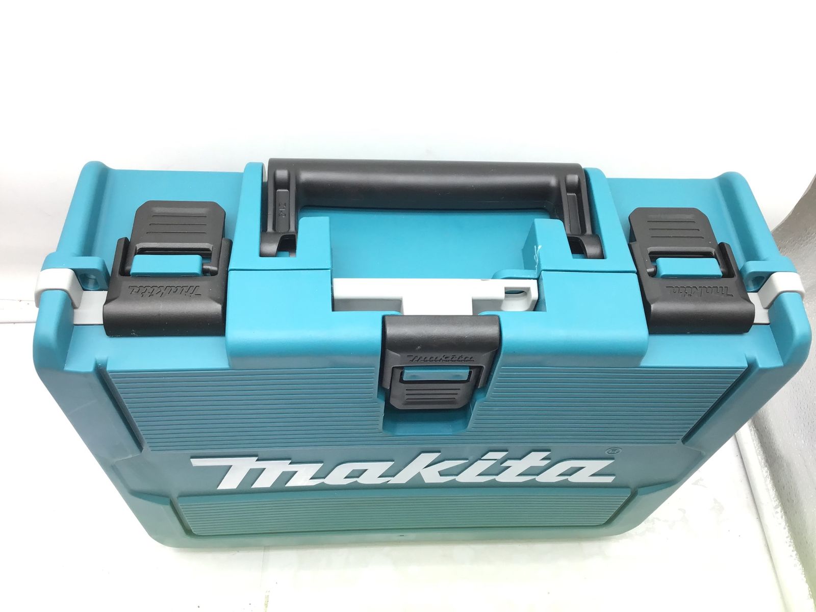 マキタ 18v充電式インパクトレンチ