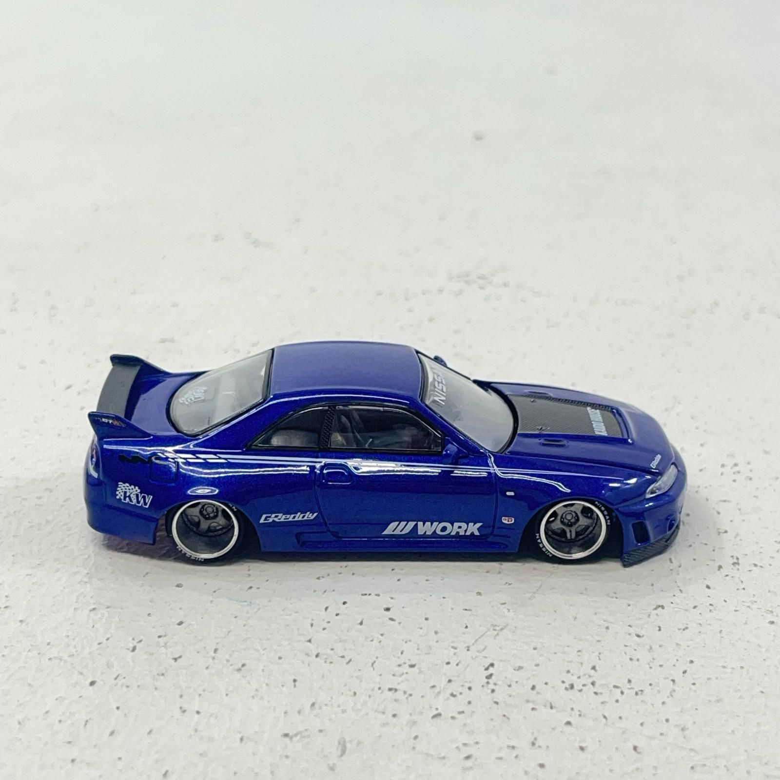 【尾張小牧店】 中古 MINI-GT DGK KAIDO HOUSE 02 街道ハウス×DGKコラボ『スカイライン GT-R R34』ROULETT RACER MODEL 【728】 尾張小牧店】 中古 MINI GT KAIDO☆HOUSE 1/64 スカイラインGTーR R33