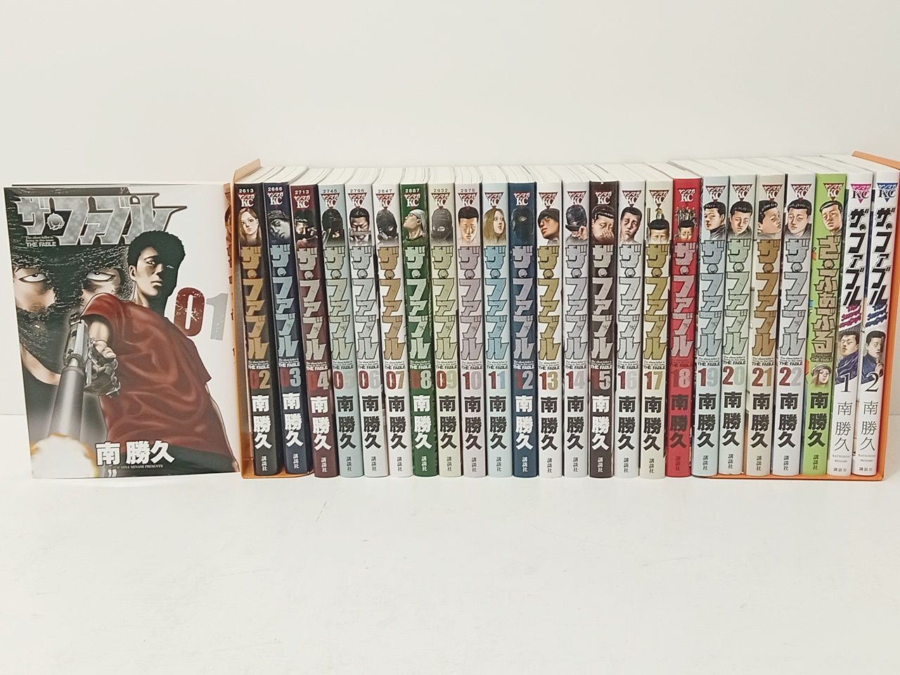 講談社 - 中古　ザ・ファブル　1〜22巻まで Amazon.co.jp: ザ・ファブル 1-22巻 新品セット : 南 勝久: 本