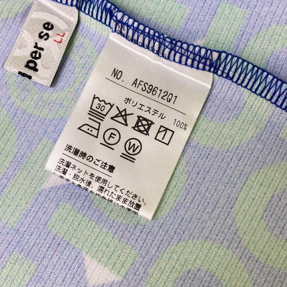 サイズ：LL AND PER SE アンパスィ  ハイネック半袖Tシャツ 総柄 ブルー系 [240101434269] ゴルフウェア レディース ストスト サイズ：LL AND PER SE アンパスィ ハイネック半袖Tシャツ 総柄