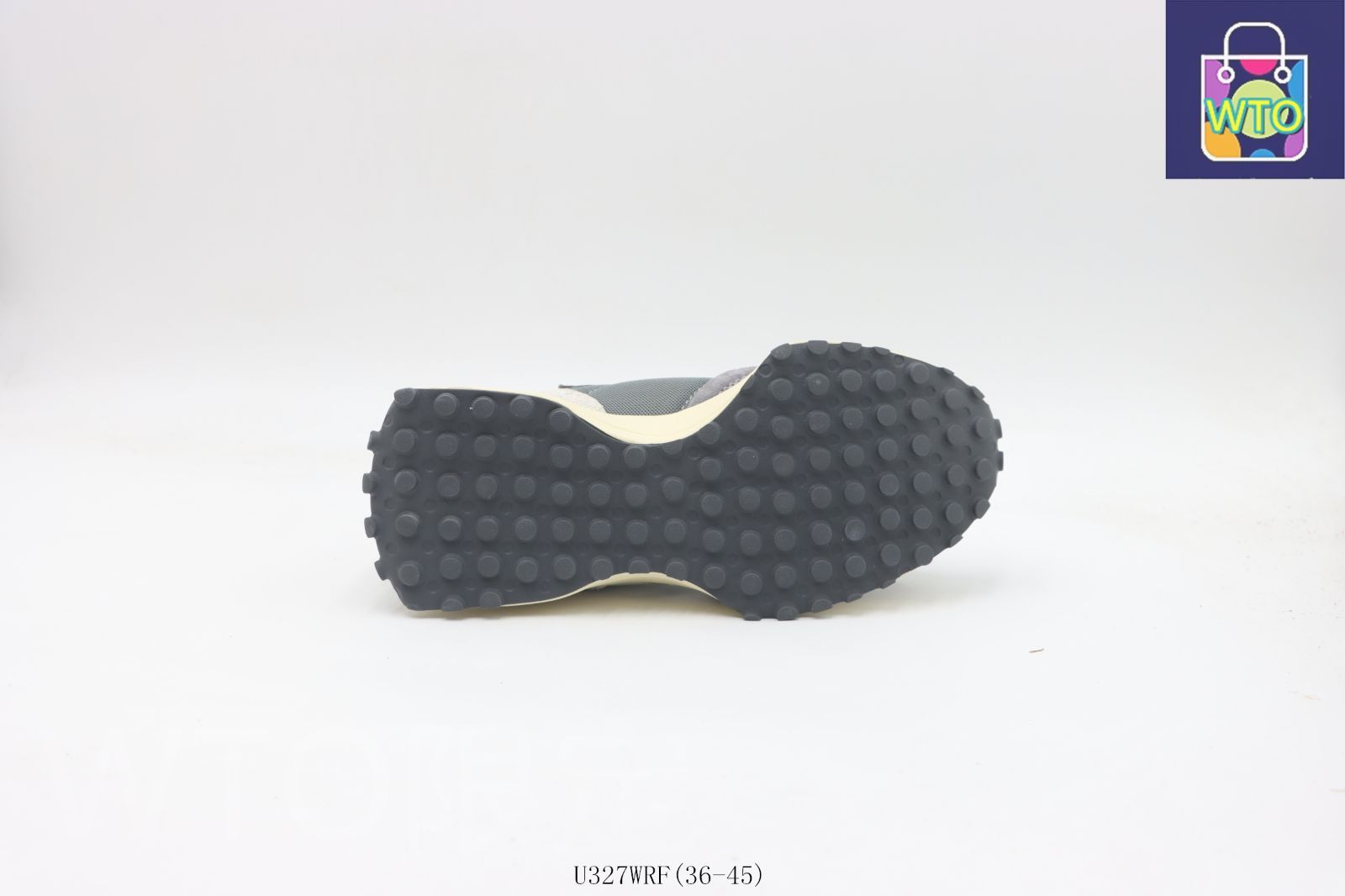 グレーホワイト Gray