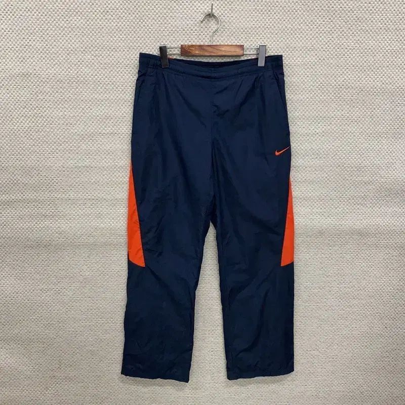 【雷市場（ポンジャン）商品韓国直送】 Nike(ナイキ） オールドスクール ワイド トラックパンツ M C00635