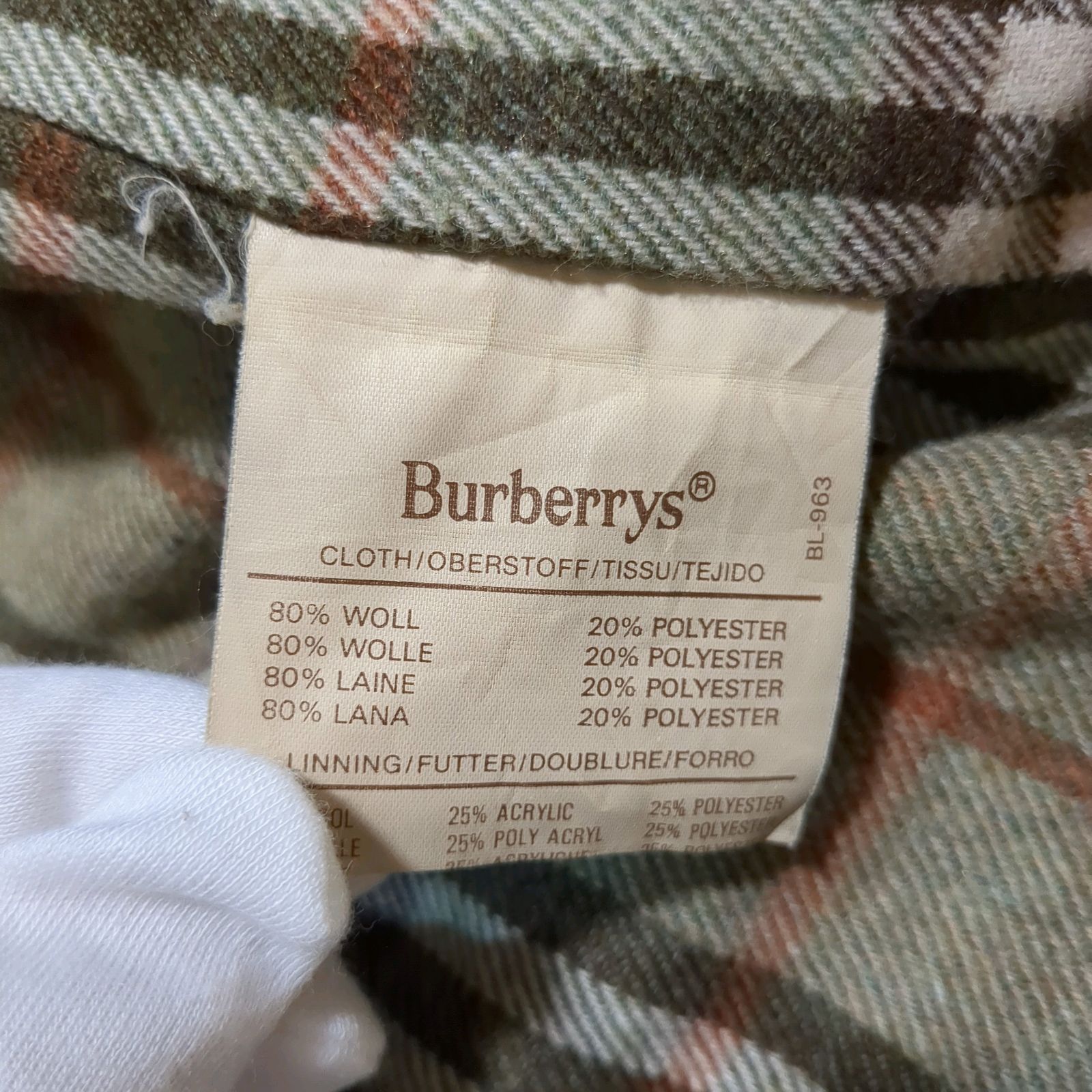 スペイン製 Burberrys ウールコート グリーンクルミボタン-