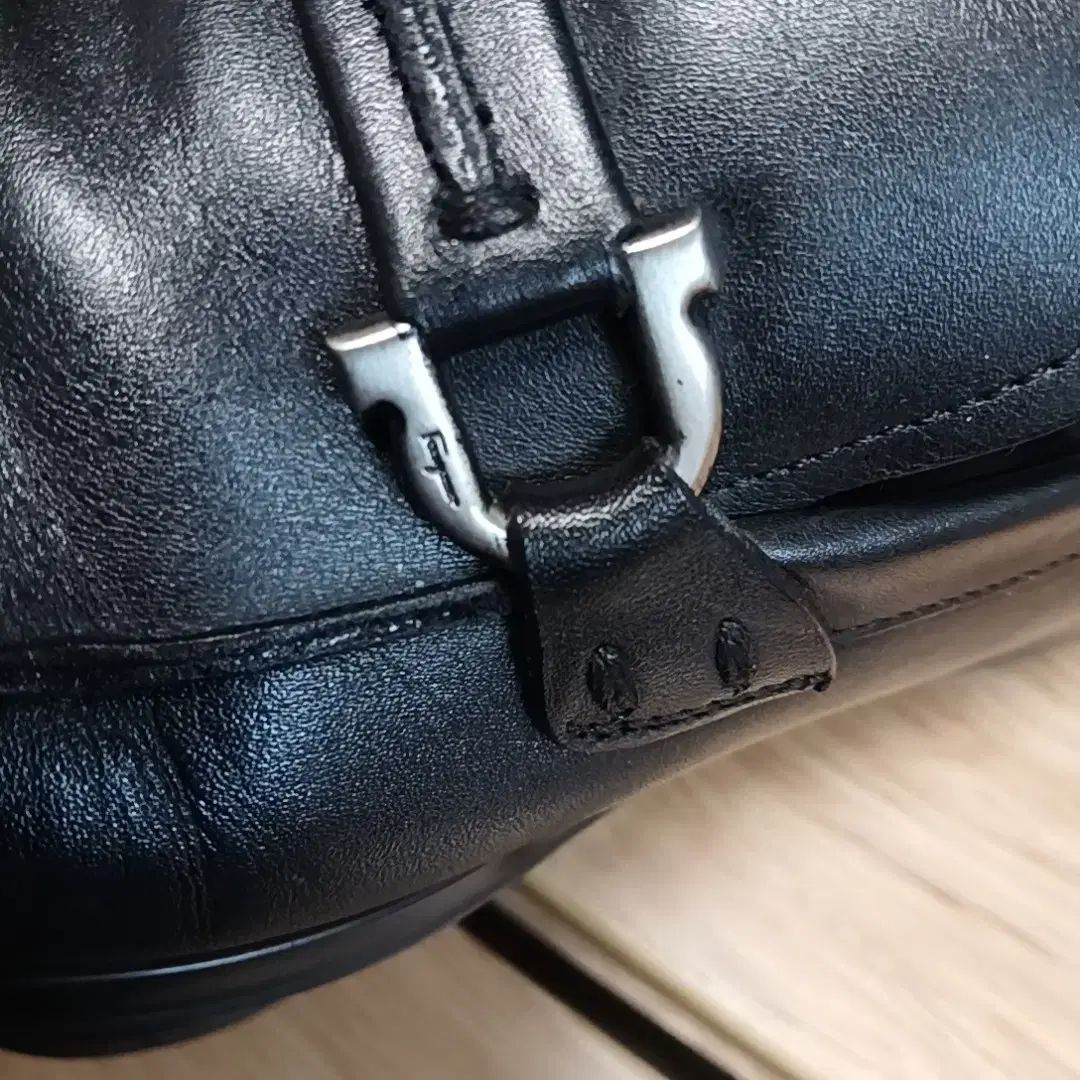 FERRAGAMO フェラガモ