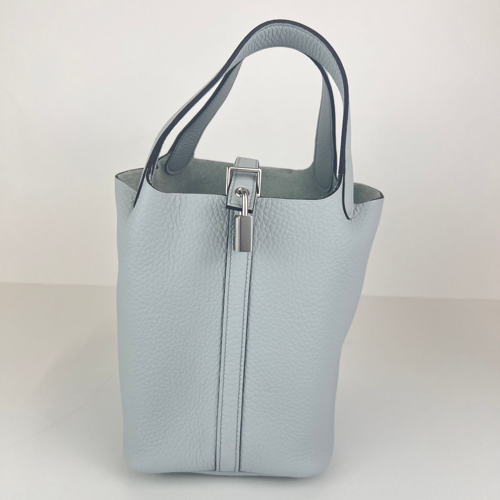 新品 HERMES エルメス　ピコタンロックPM ブルーペール　SV金具　W刻 ピコタンロックPM ブルーペール ライトブルー[H056289CK08