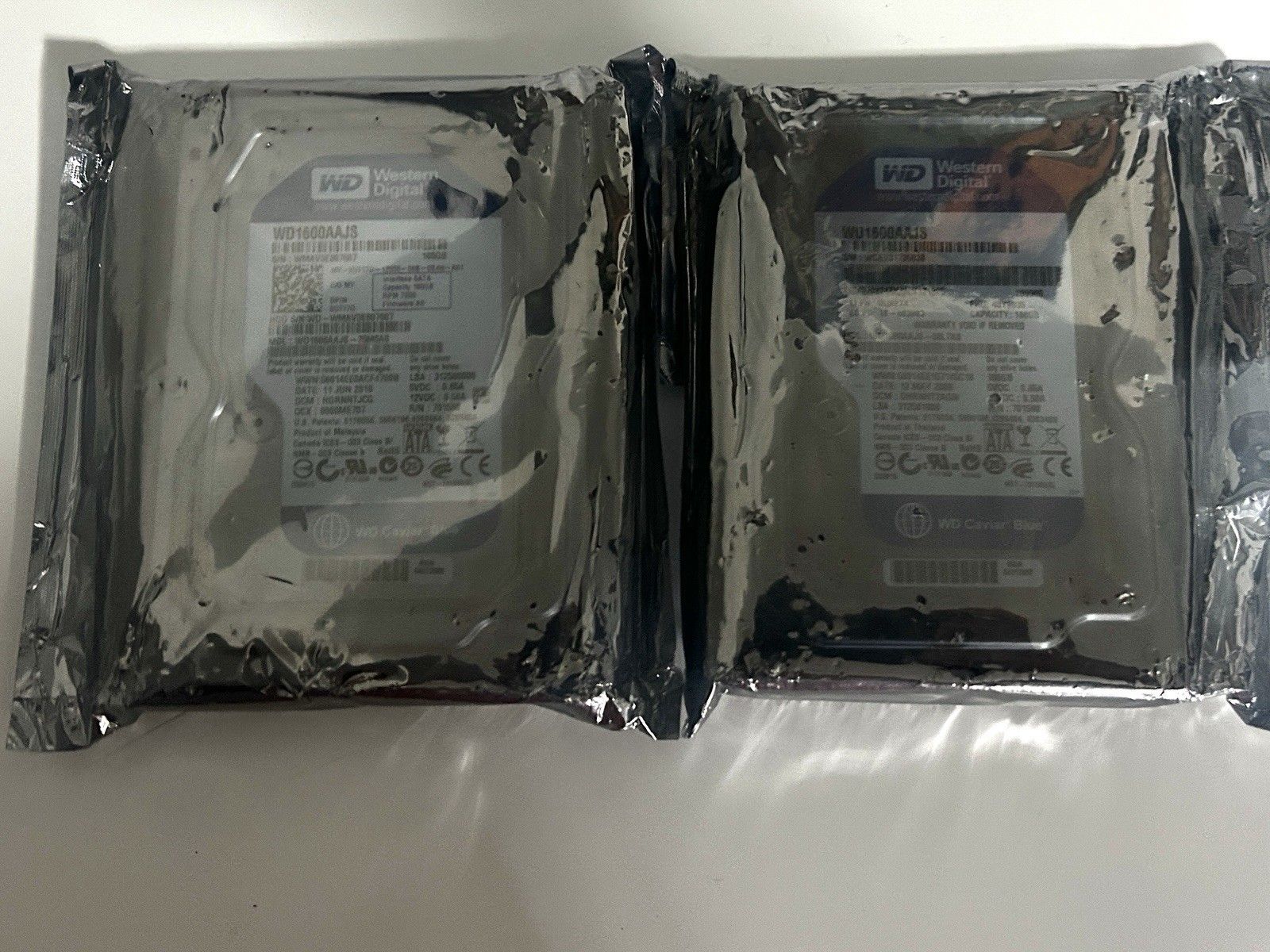 2x WESTERN DIGITAL WD1600AAJS 3.5 160GB Western Digital CAR ブルー SATA ハードドライブ