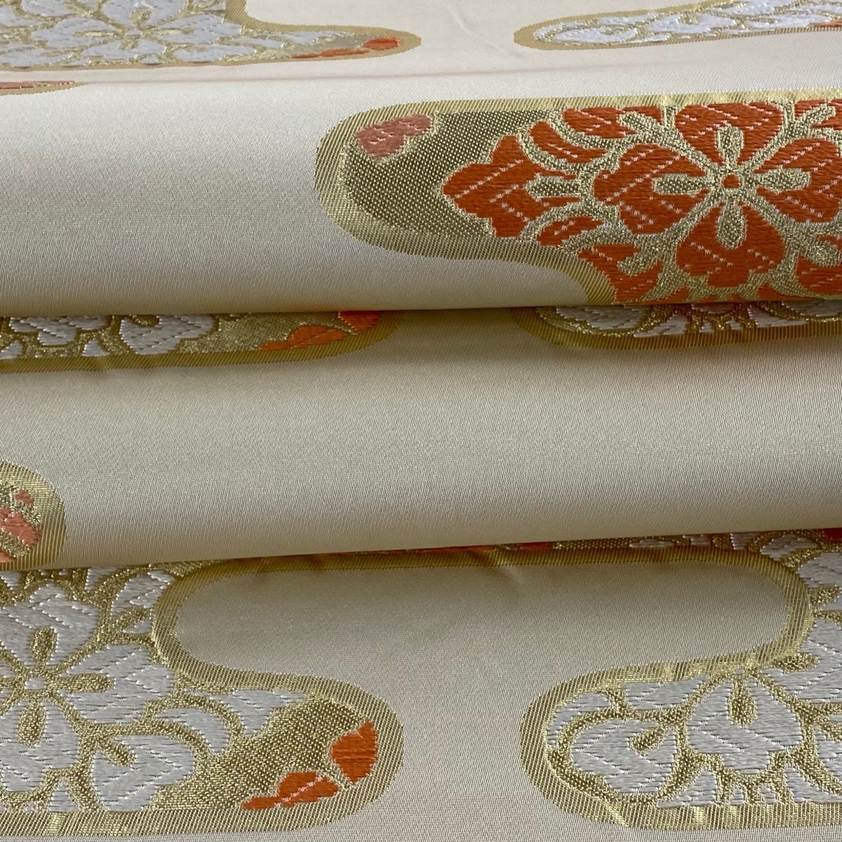 袋帯 逸品 落款 川島織物 ヱ霞 花菱 金糸 クリーム 六通 正絹 【中古】