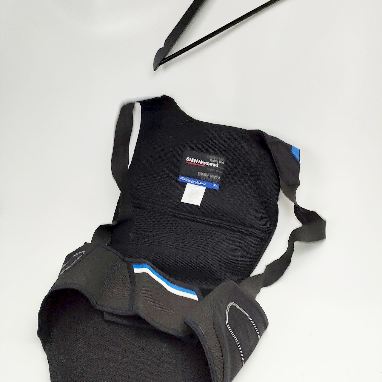 BMW Motorrad バックプロテクター Ruckenprotektor Size XL 76418541387 肩幅48 袖丈35 身丈62 腰ベルト長113cm