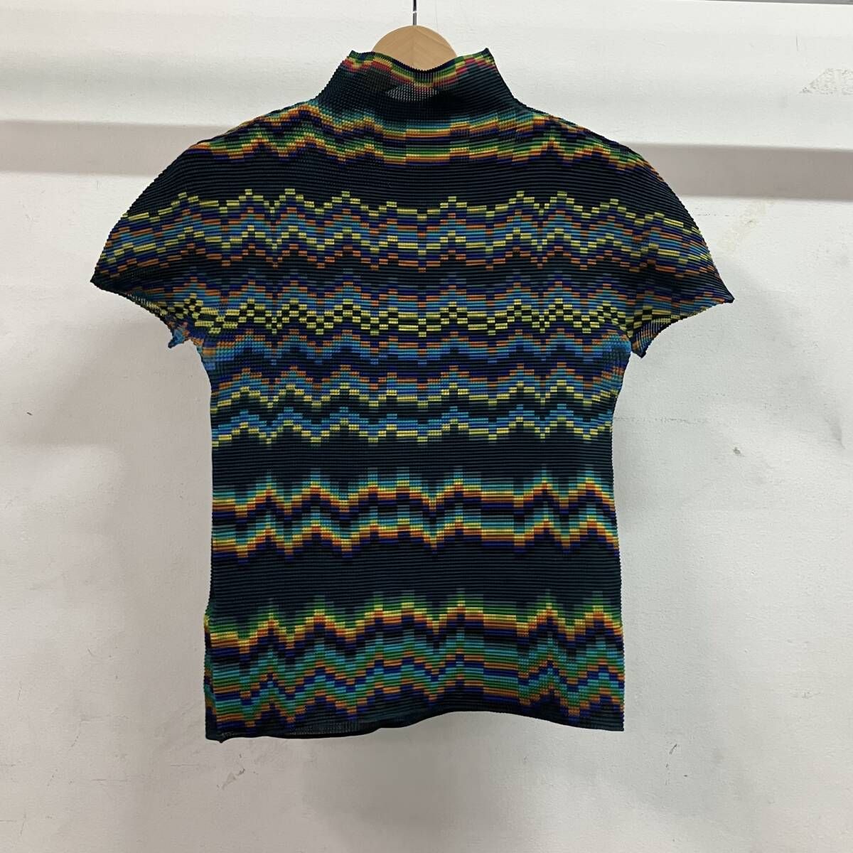 me ミー ISSEY MIYAKE イッセイミヤケ デジタル 総柄 ハイネック 半袖Tシャツ カットソー サイズ表記なし フィリピン製 マルチ
