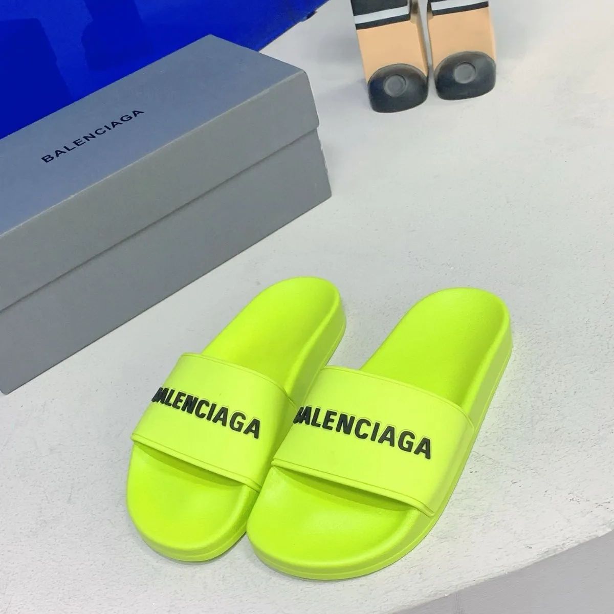 ✨最終値下げ✨ BALENCIAGA プールスライドローサンダル✨男女兼用 