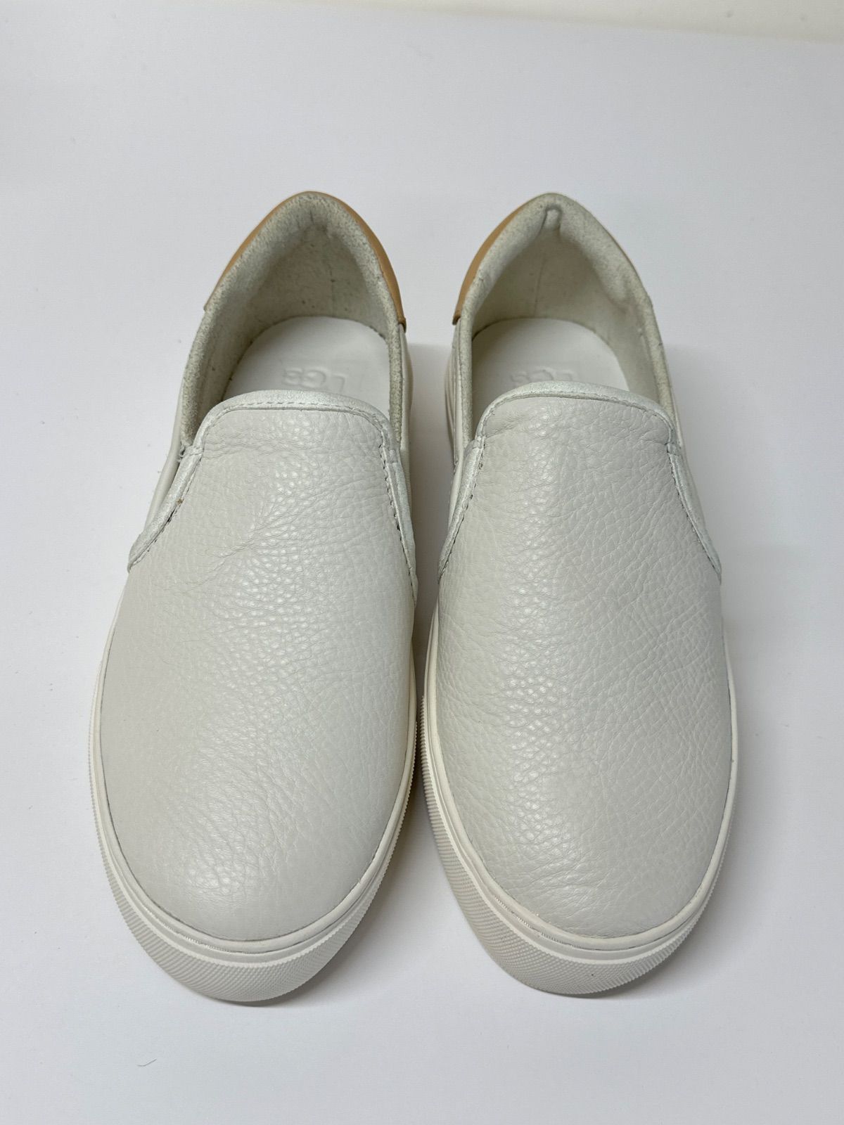 UGG ホワイト スリッポンスニーカー size7.5 楽天市場】白 スニーカー（靴サイズ（cm）24.0・ブランドアグ