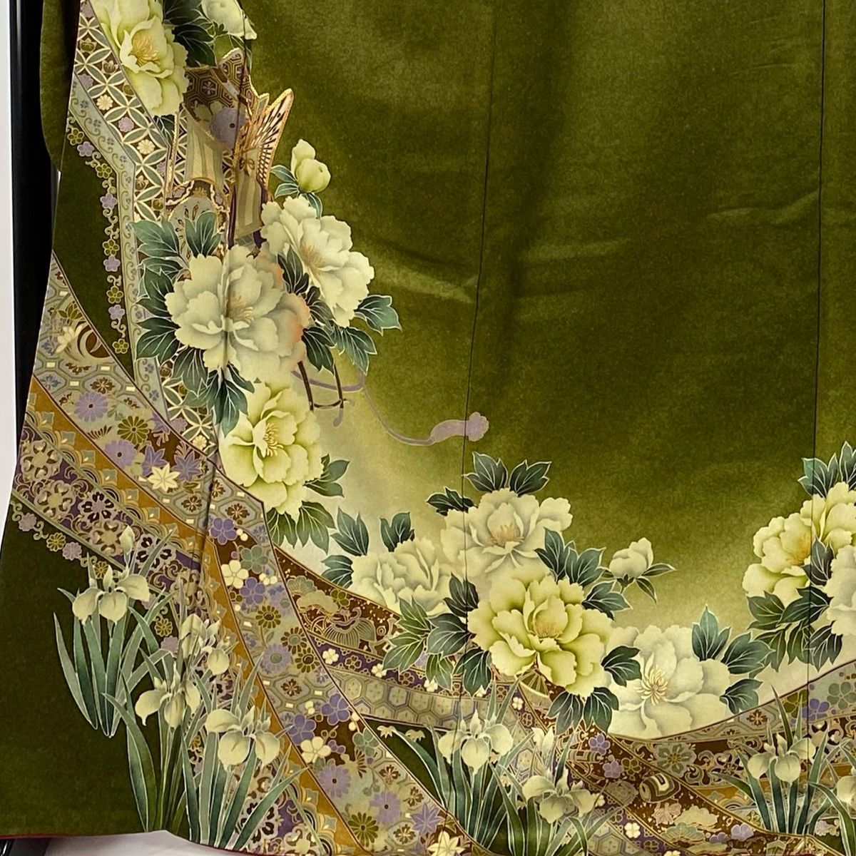 振袖 身丈168.5cm 裄丈67cm M 袷 御所車 牡丹 金糸 クリアランス 金彩