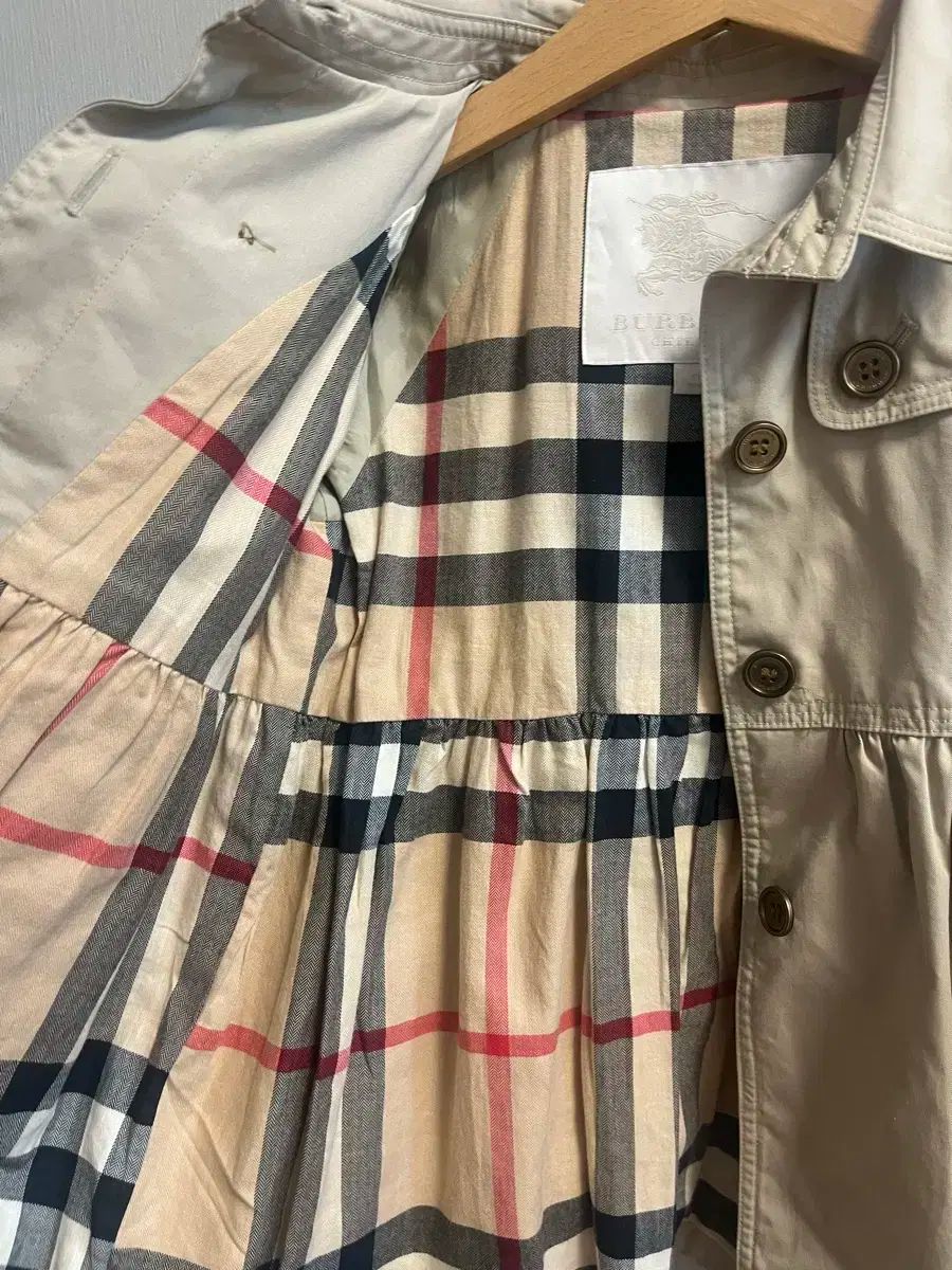 Burberry Kids バーバリーキッズ トレンチ 2y