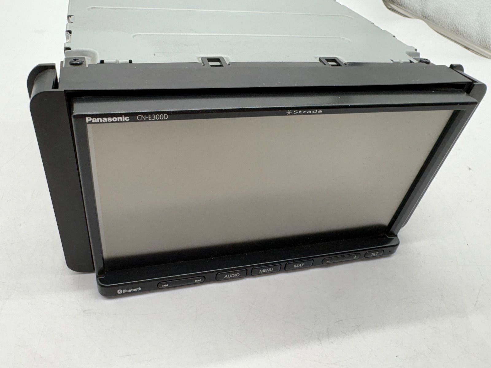 Panasonicカーナビ ストラーダEシリーズ7型CN-E300D