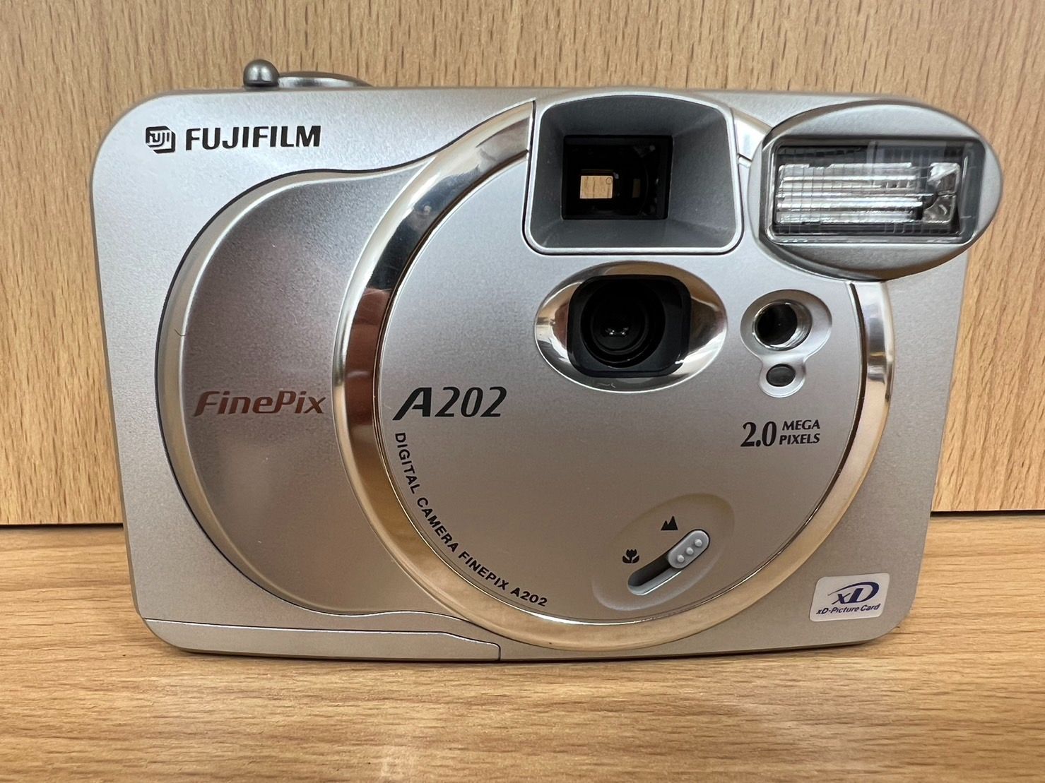 FUJIFILM Finepix A202 富士フィルム デジカメ - メルカリ