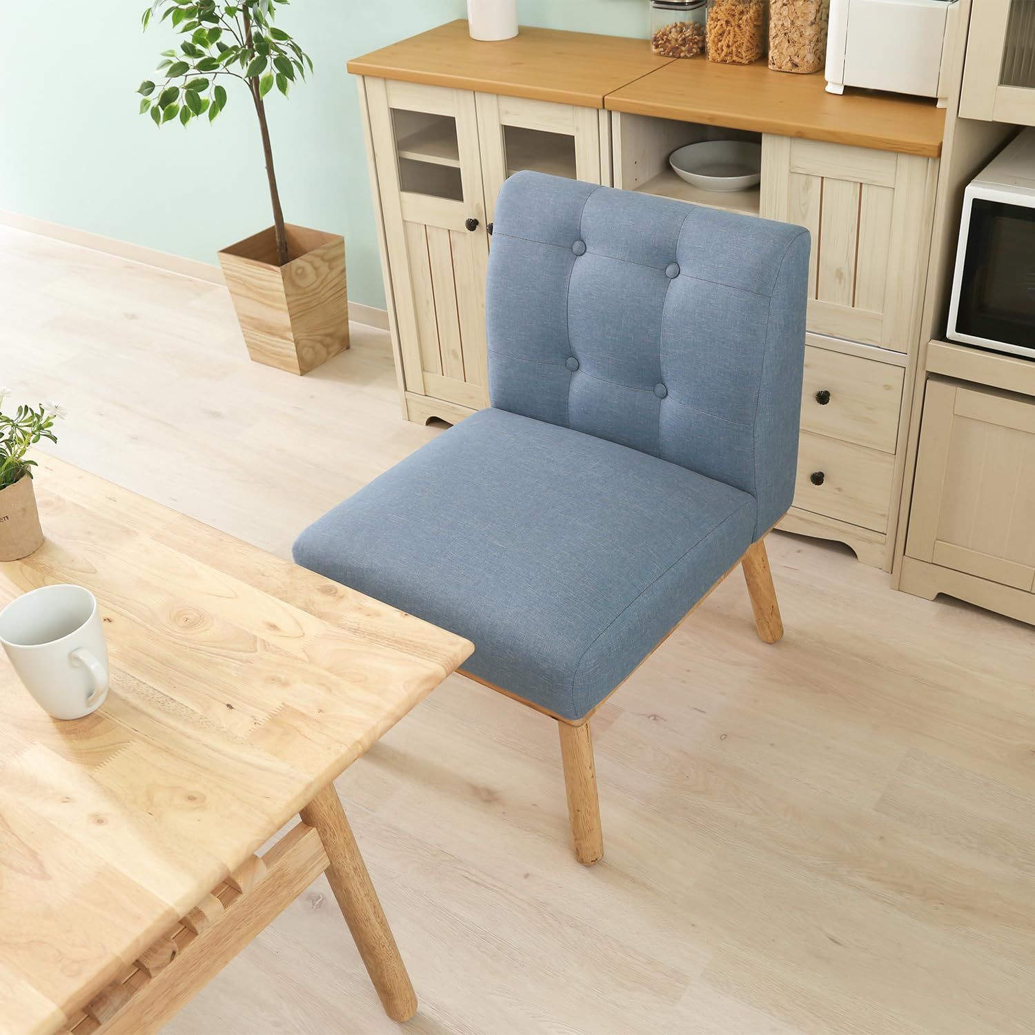 人気商品37026 ヘームル Signature Natural 1人用 ソファー ファブリック ブルー 幅54×奥行62×高さ79cm ダイニングソファ 天然木 一人掛けソファ 不二貿易