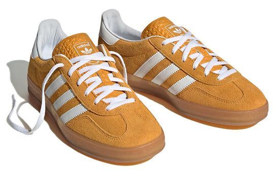 WMNS) アディダス ガゼル インドア 'オレンジピールガム' HQ8716 WMNS) アディダス ガゼル インドア 'オレンジピールガム' HQ8716