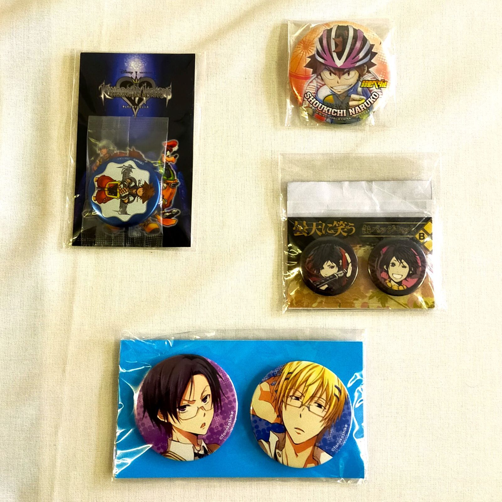 Free! 旭 ハイスピ DF RW夢 バースデー 缶バッジ 4点セット Free! 旭 ハイスピ DF RW夢 バースデー 缶バッジ 4点セット