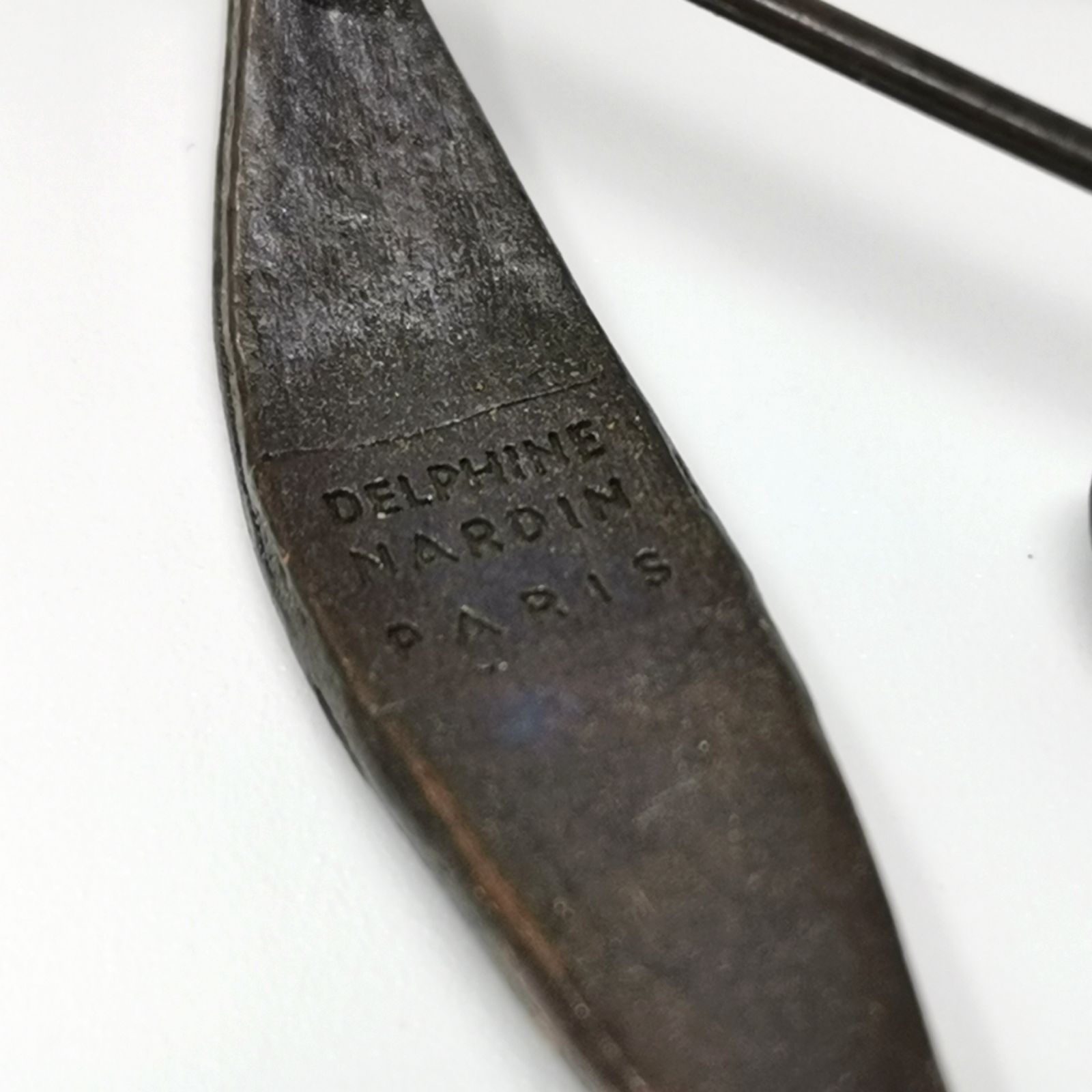 DELPHINE NARDIN デルフィーヌ ナルダン ブローチ 葉 ヴィンテージ 黒系 品 管理番号KKVUNKO67 WWW_MORNINGWALKER_COM