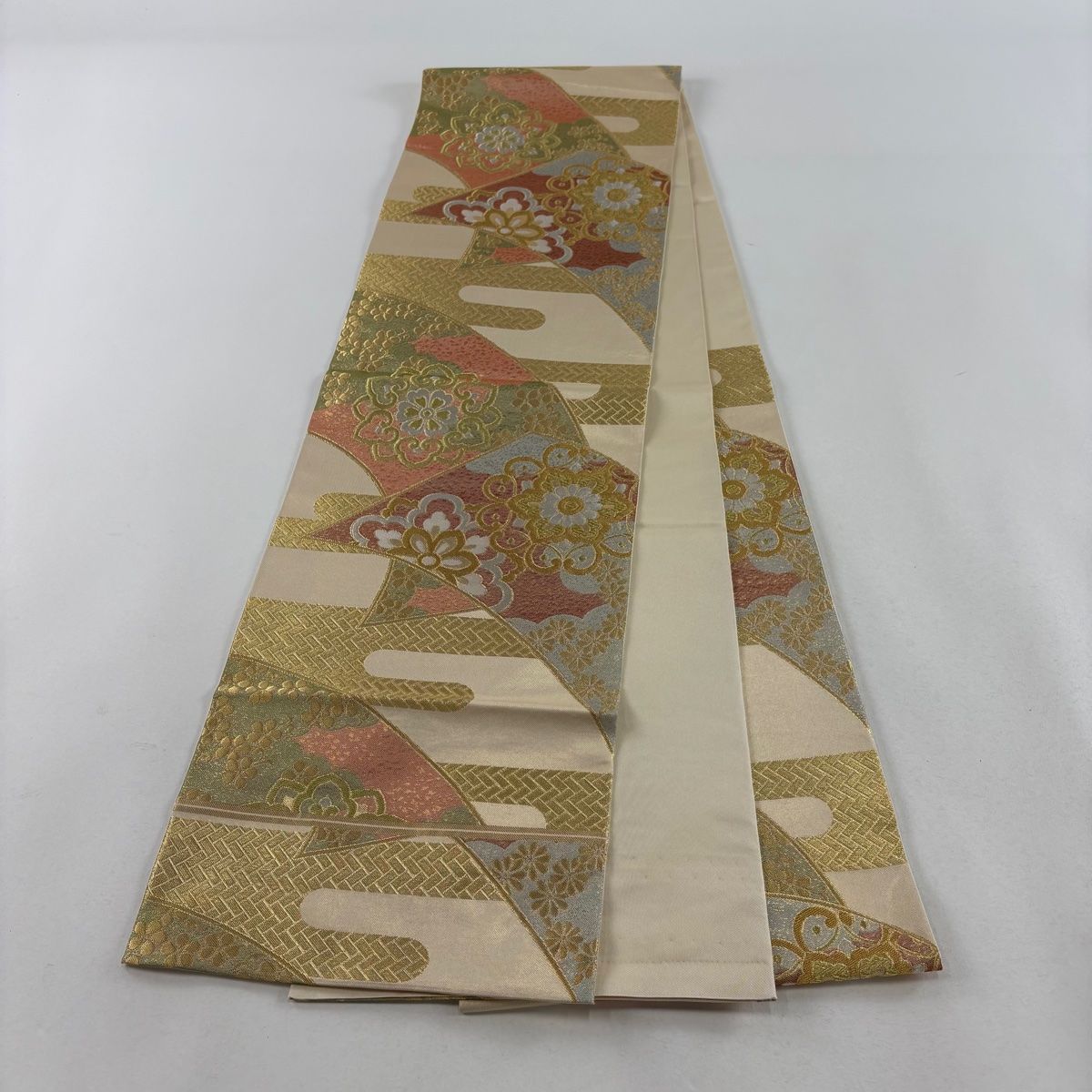 袋帯 美品 名品 川島織物 落款 華文 ヱ霞 金銀糸 箔 ベージュ 六