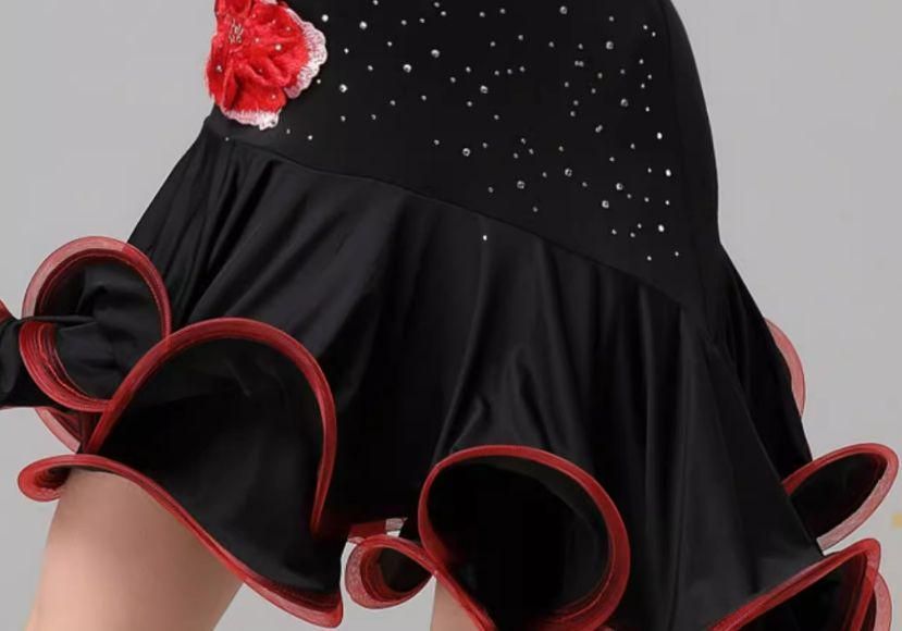 【大人カワイイ】新品　TAKAダンス　Mサイズ社交ダンスレースカットソー023 大人カワイイ】新品 TAKAダンス Mサイズ社交ダンスレース