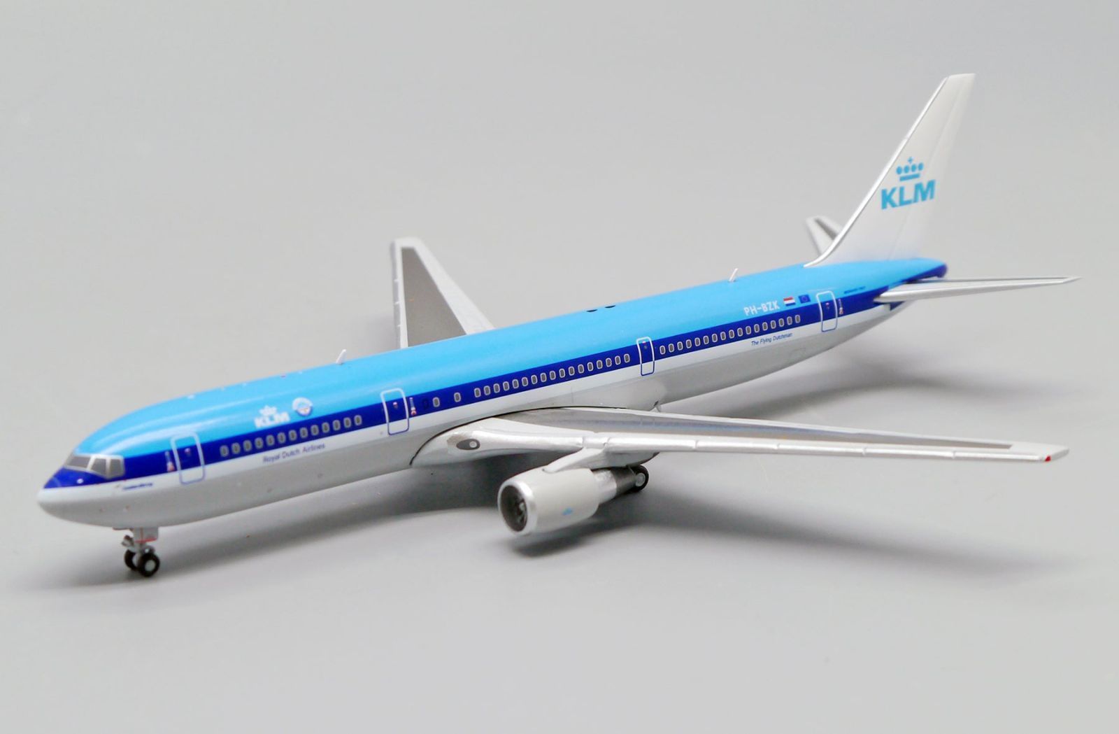 767-300ER PH-BZK