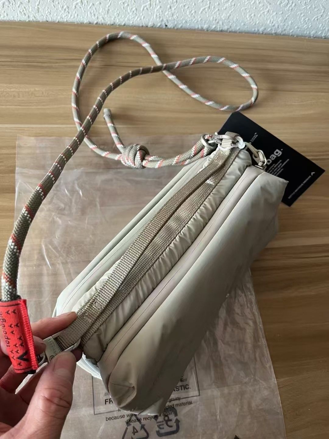 新品未使用❣️ topologie ボトルサコッシュ（ストラップ付き）２点セット 2点セット】 新品未使用 Topologie Bottle Sacoche ボトル
