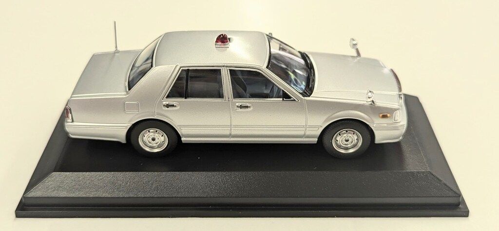 ヒコセブン 1/43 RAI'S NISSAN CEDRIC (YPY31) 1995 警視庁交通