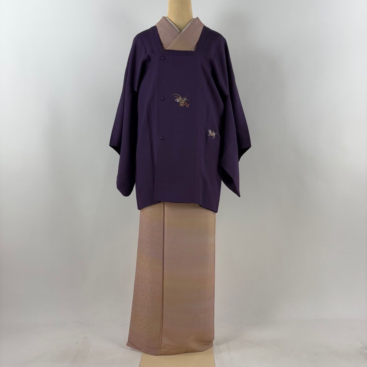 道行 身丈80cm 裄丈64cm M 和装コート 角衿 花籠 草花 刺繍 金糸 濃紫 正絹 名品