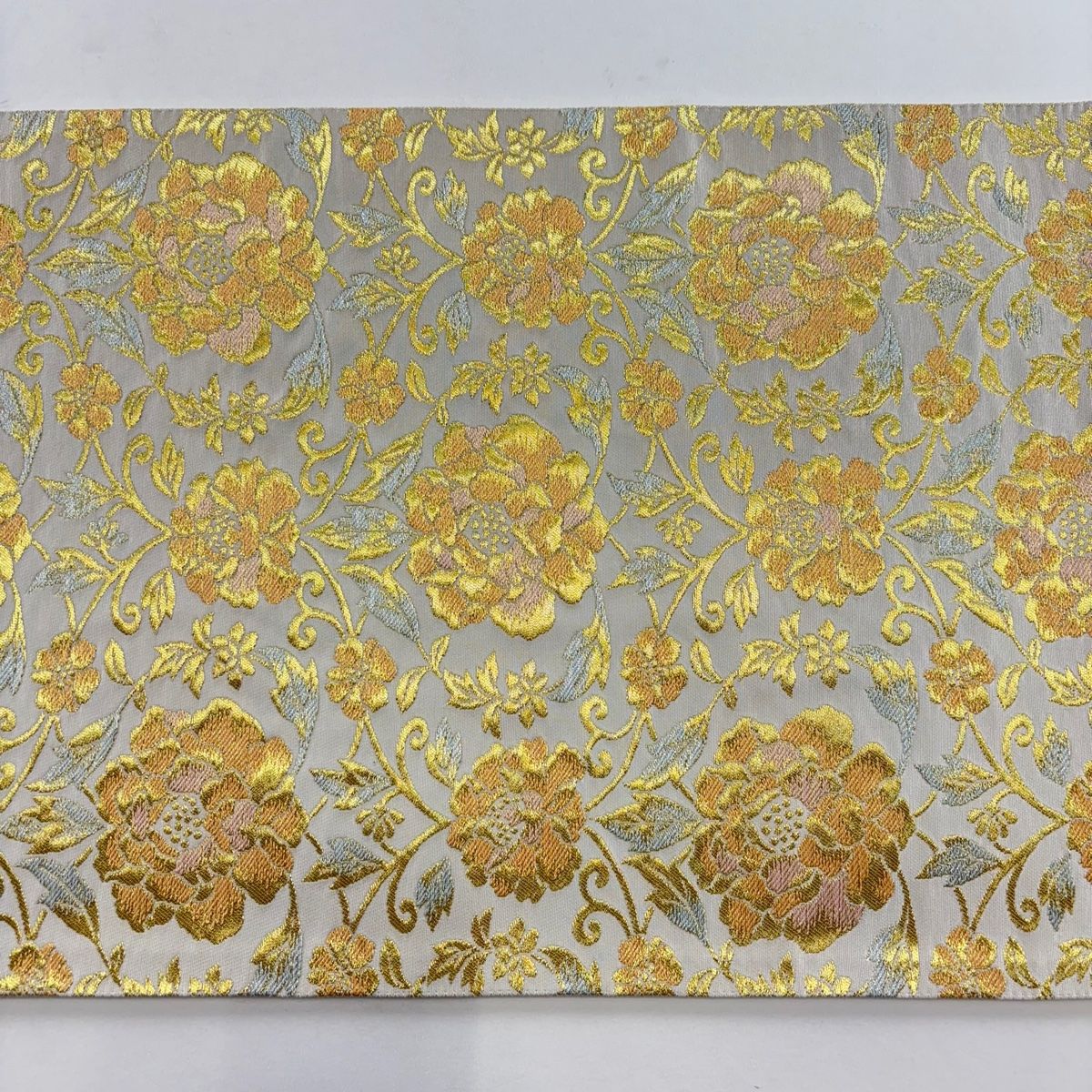 袋帯 美品 秀品 花唐草 金銀糸 クリーム 六通 正絹 【中古