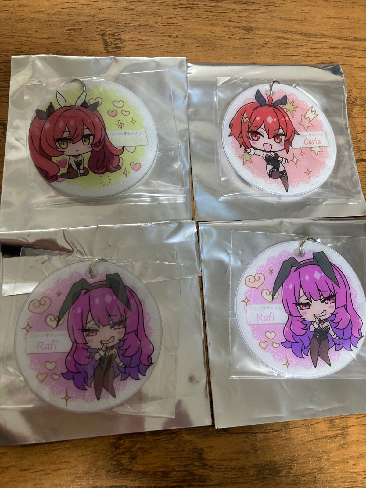 初売りセール みるくふぁくとりー 4個セット クリアチャーム バニー学園 キーホルダー・アクリルキーホルダー
