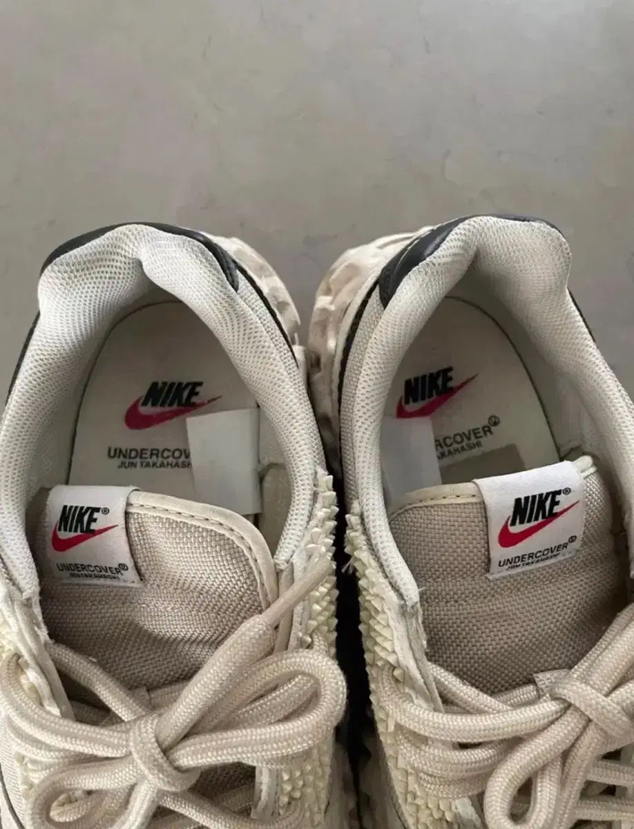 NIKE ナイキ