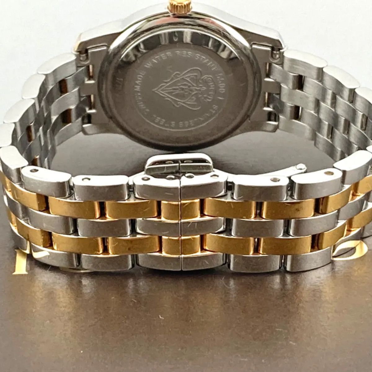 GUCCI✨腕時計　時計　5500Lシェル文字盤 GUCCI グッチ 時計 5500L レディース クォーツ シェル文字盤
