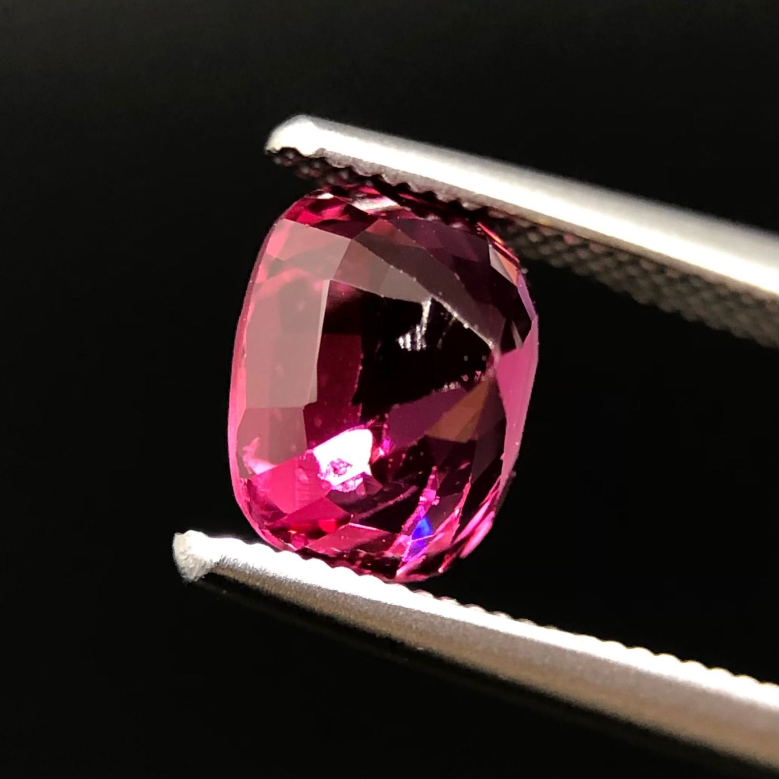 [高品質・希少]天然非加熱 ミャンマー産 スピネル ルース 1.54ct 美濃色 1点物 産地証明鑑別書付き - メルカリ